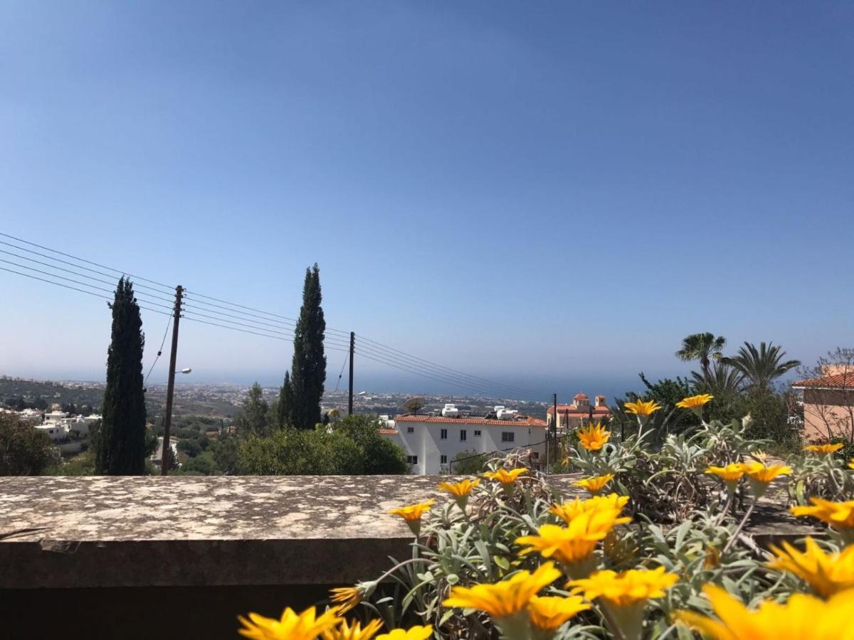 Tala Hills Sea View Apartment Paphos Esterno foto